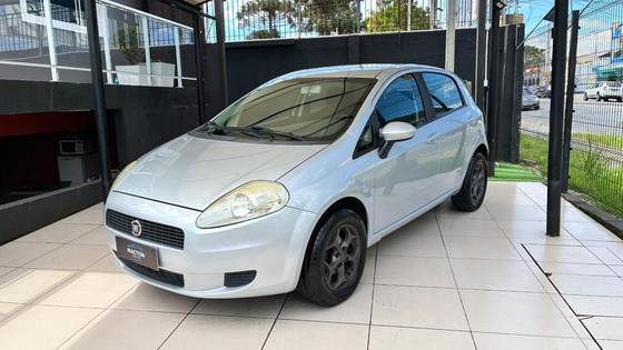 FIAT PUNTO 1.4 8V FLEX 4P MANUAL